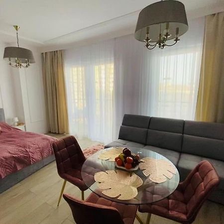Gustowny Apartament Na Woli Varsovie Extérieur photo